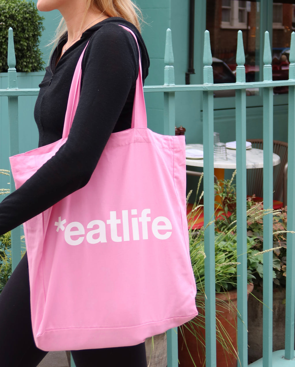 Summer berry tote